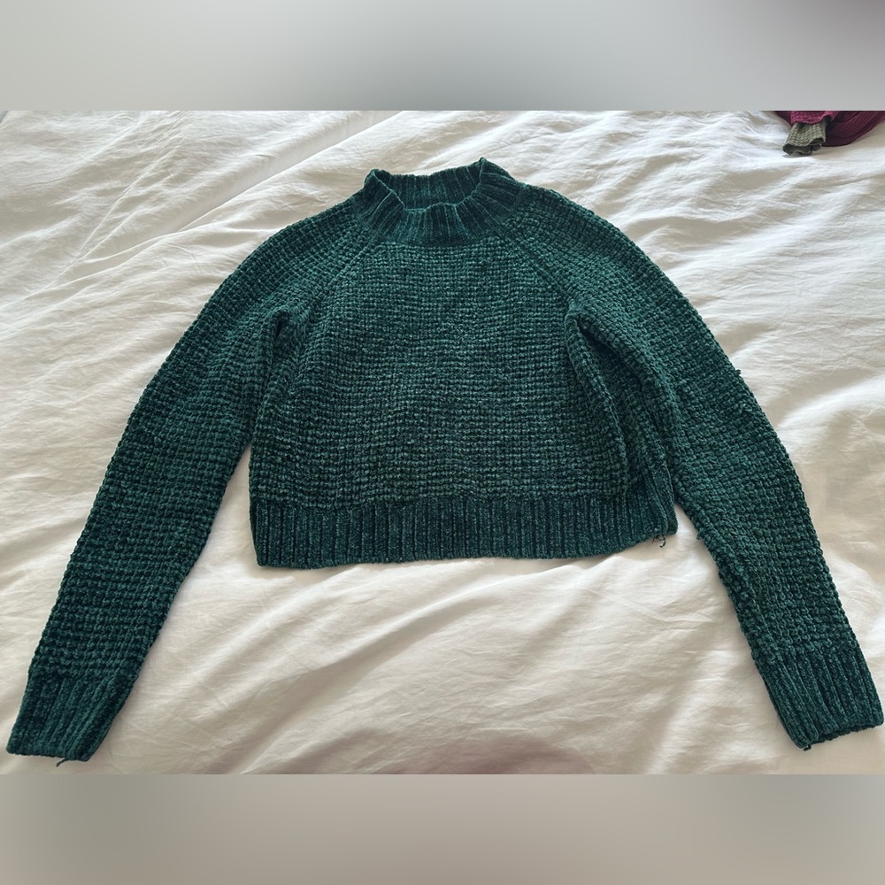H&M Divided Cropped Mock Neck Chenille Sweater - Green - Size Small